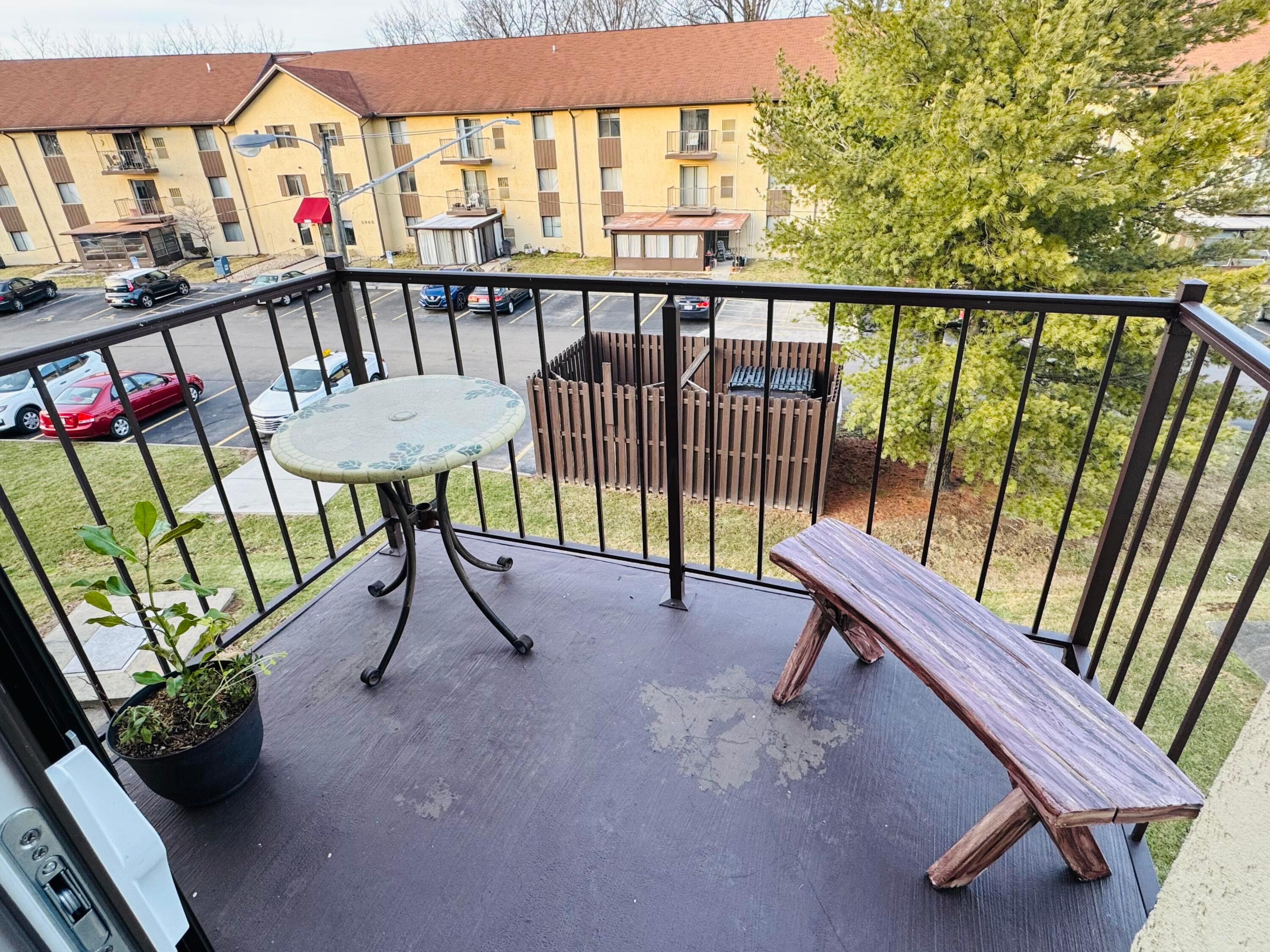 3939 Karl Road, Unit 306 Columbus, OH 43224 - Photo 6 of 24 IMG_7459