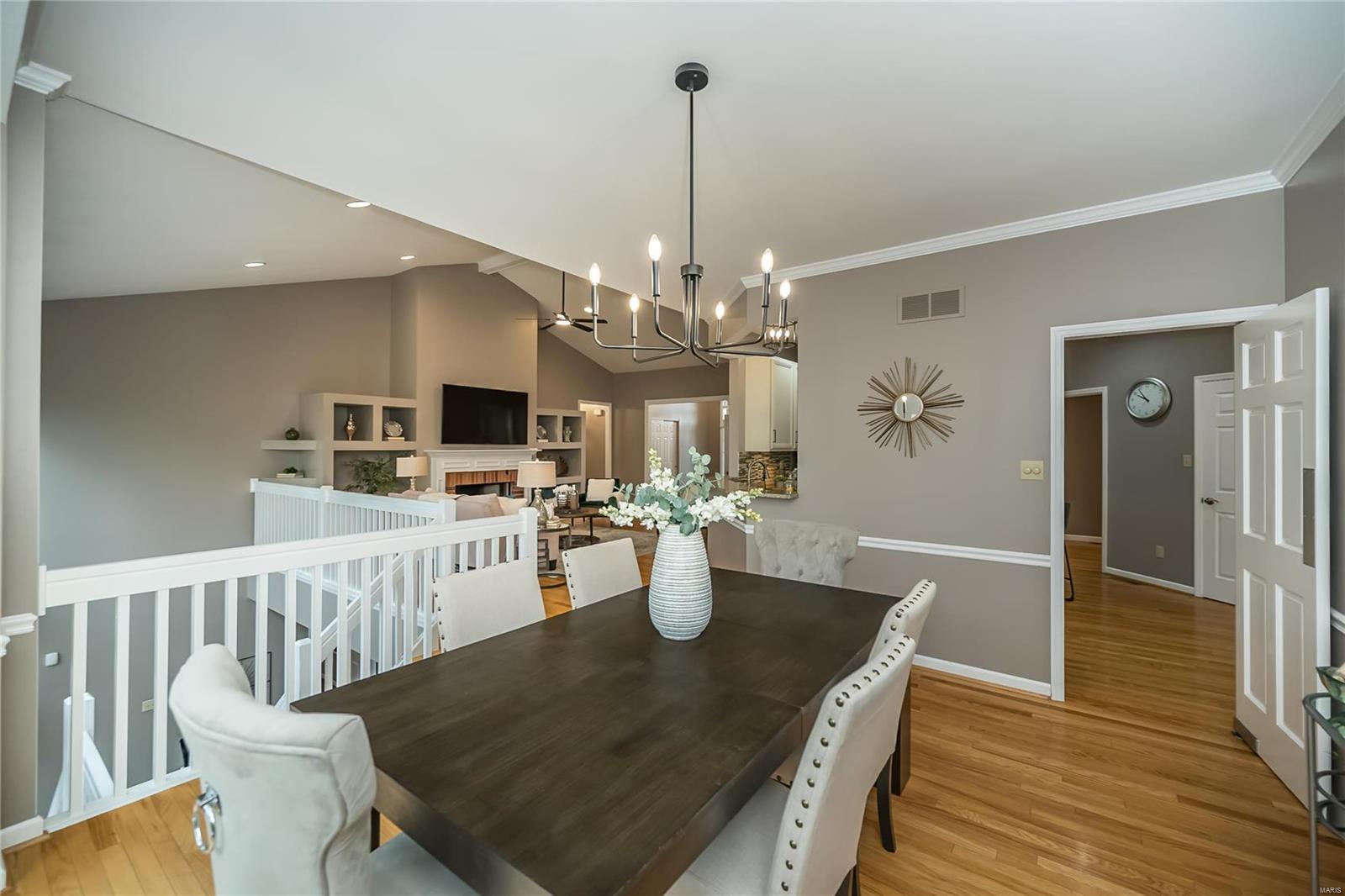 1229 Bluffview Ridge Drive Chesterfield, MO 63005 - Photo 11 of 46