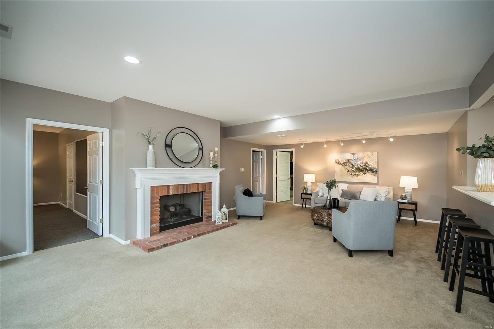 1229 Bluffview Ridge Drive Chesterfield, MO 63005 - Photo 32 of 46