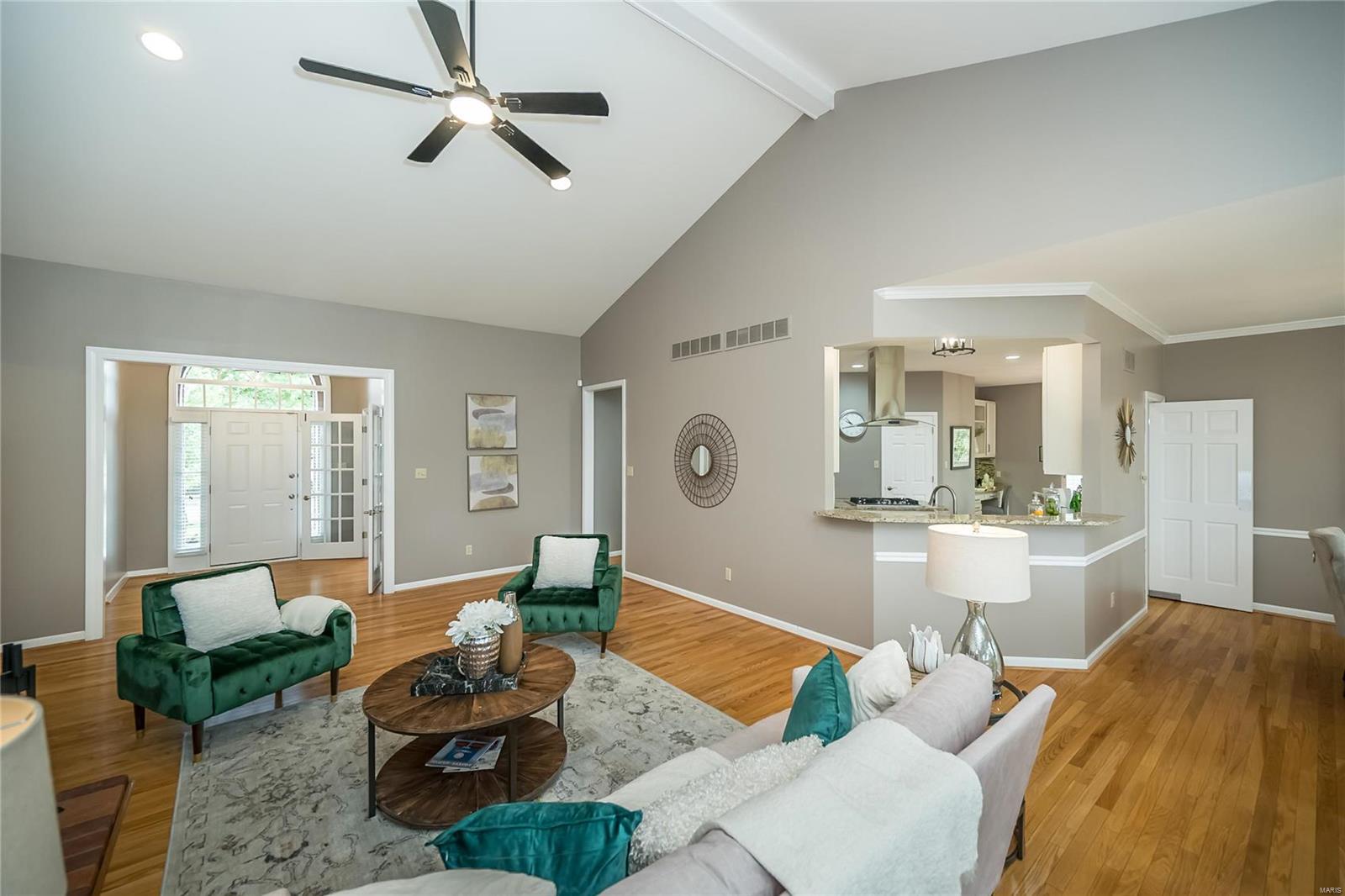 1229 Bluffview Ridge Drive Chesterfield, MO 63005 - Photo 9 of 46