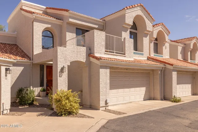 $441,800 | 1060 East Louis Way, Tempe, AZ 85284