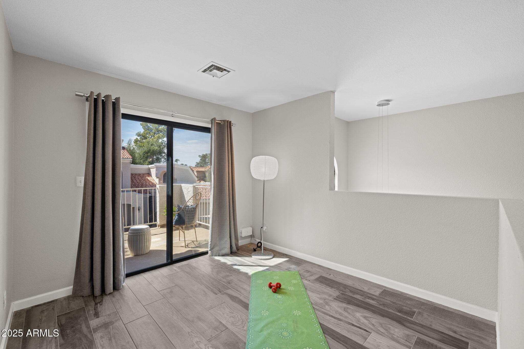 1060 East Louis Way Tempe, AZ 85284 - Photo 18 of 38 Office? Work out space? You pick!