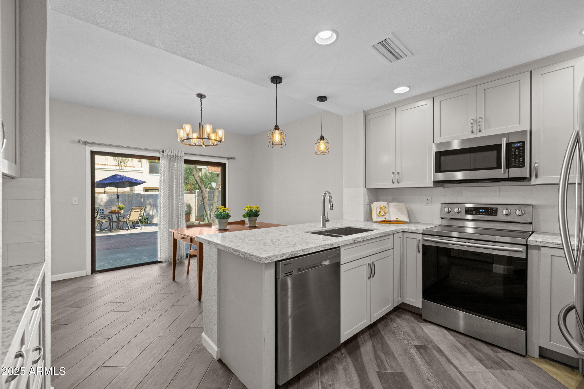 1060 East Louis Way Tempe, AZ 85284 - Photo 10 of 38 Dishes aren't so bad with this view!