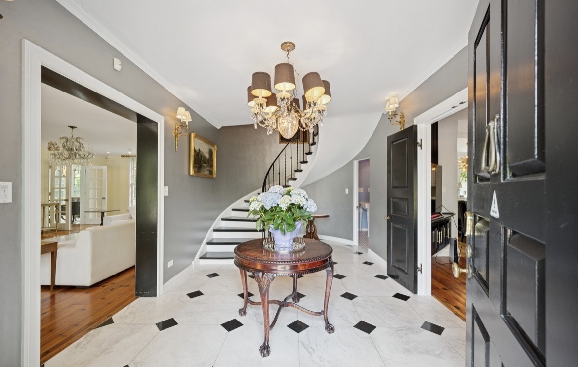 82 Woodley Road Winnetka, IL 60093 - Photo 4 of 21