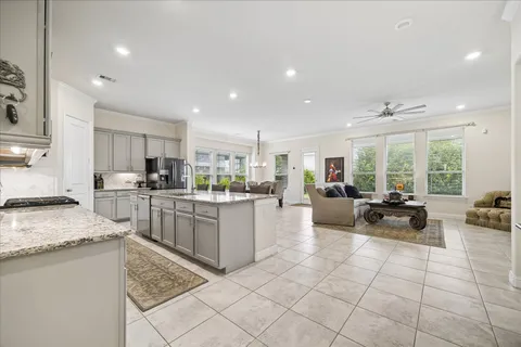 $360,000 | 3118 Golden Honey Lane, Richmond, TX 77406
