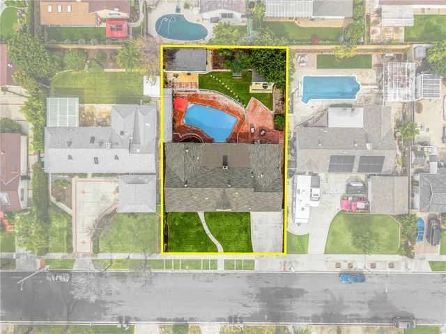 $1,500,000 | 1119 East Cumberland Road, Orange, CA 92865