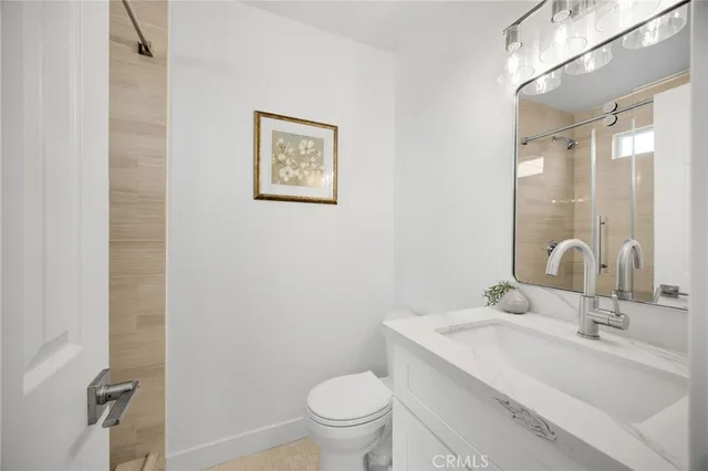 $1,500,000 | 1119 East Cumberland Road, Orange, CA 92865