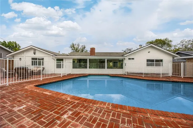 $1,500,000 | 1119 East Cumberland Road, Orange, CA 92865