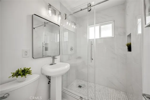 $1,500,000 | 1119 East Cumberland Road, Orange, CA 92865