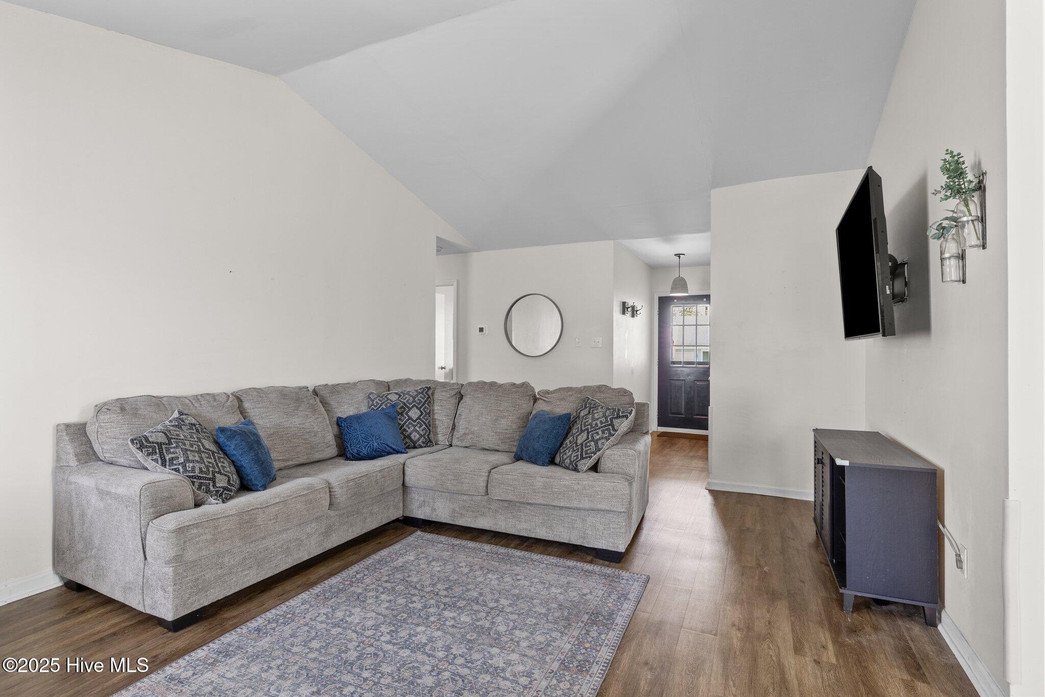 3006 Old Gate Road Morehead City, NC 28557 - Photo 14 of 49 21-web-or-mls-1S3A8449