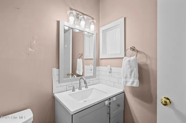 $325,000 | 3006 Old Gate Road, Morehead City, NC 28557