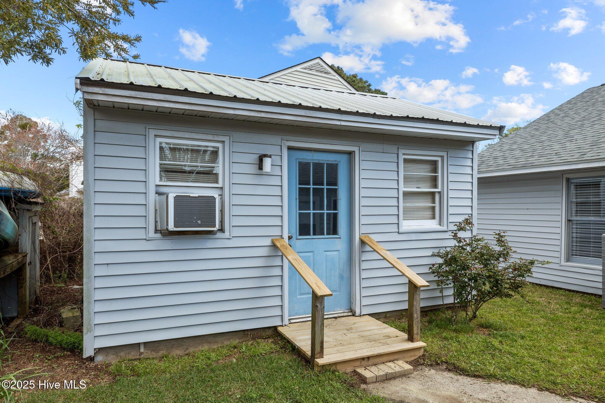 3006 Old Gate Road Morehead City, NC 28557 - Photo 40 of 49 36-web-or-mls-1S3A8532