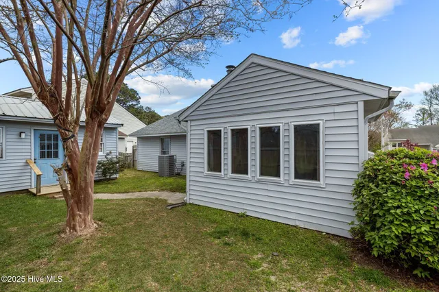 $325,000 | 3006 Old Gate Road, Morehead City, NC 28557