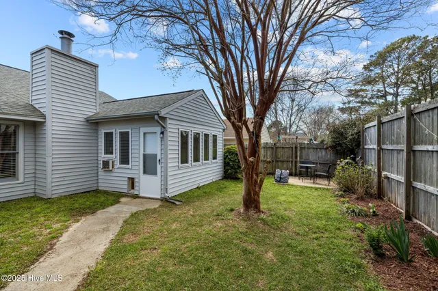 $325,000 | 3006 Old Gate Road, Morehead City, NC 28557