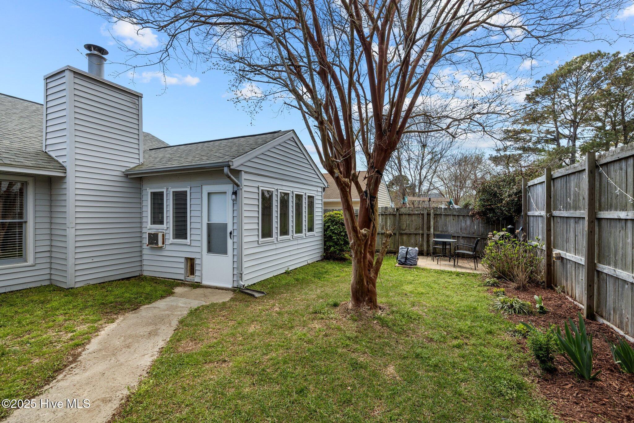 3006 Old Gate Road Morehead City, NC 28557 - Photo 6 of 49 38-web-or-mls-1S3A8545