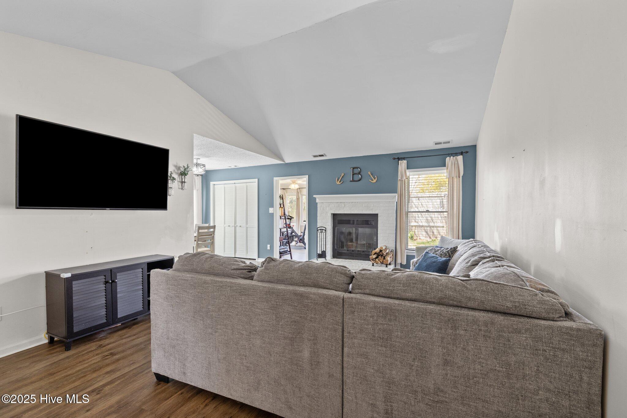 3006 Old Gate Road Morehead City, NC 28557 - Photo 10 of 49 16-web-or-mls-1S3A8413