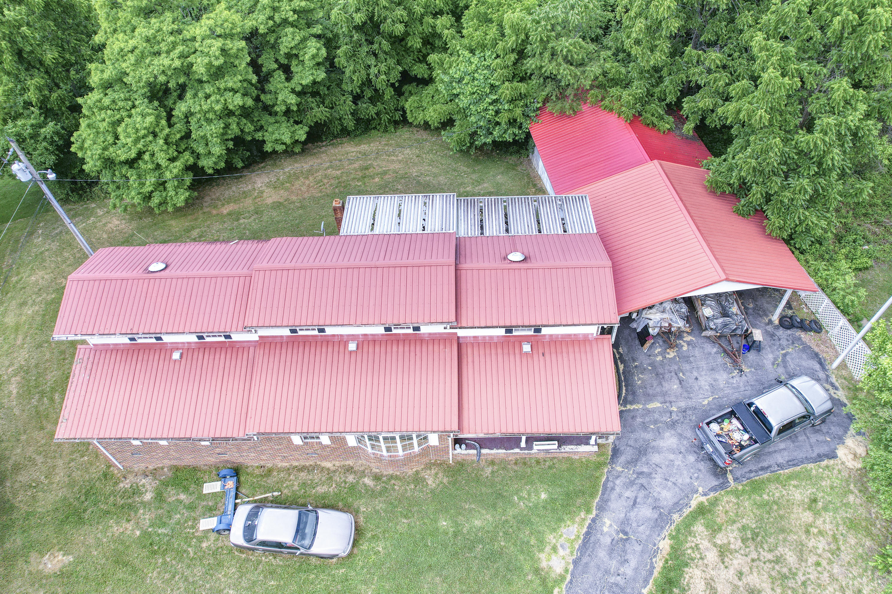 187 Valley Pike Road Bristol, TN 37620 - Photo 4 of 24 ValleyPike_13