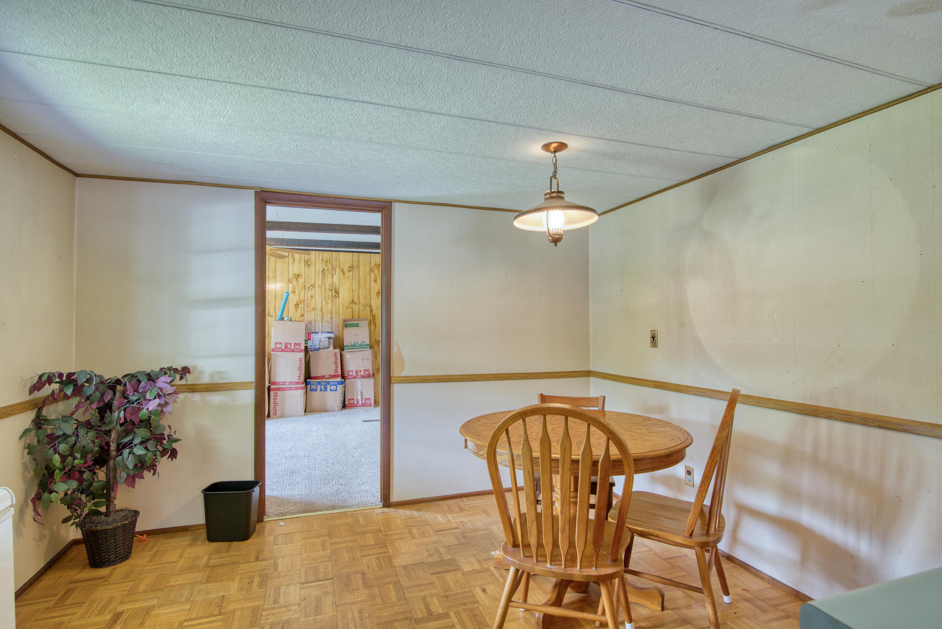 187 Valley Pike Road Bristol, TN 37620 - Photo 7 of 24 ValleyPike_24
