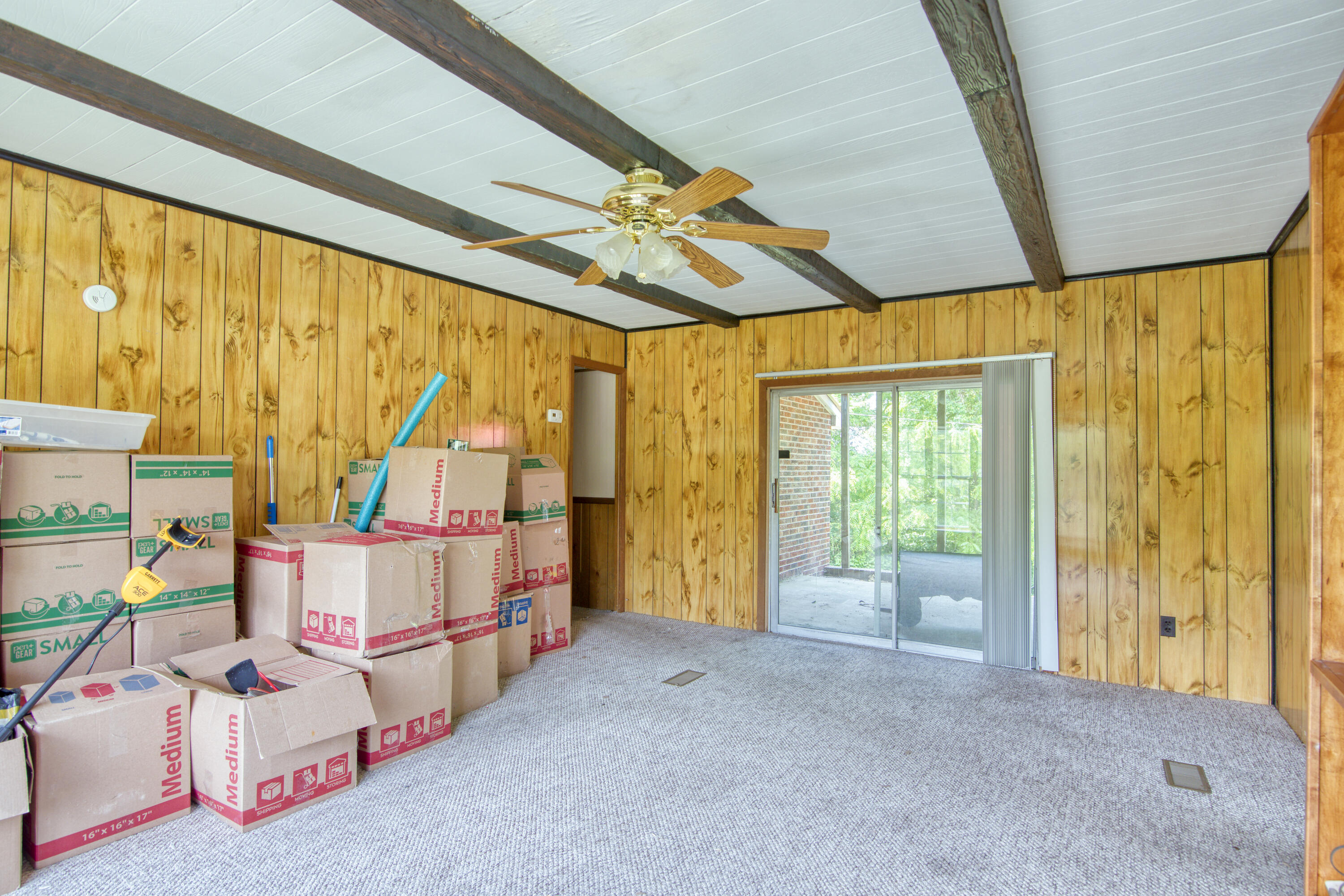 187 Valley Pike Road Bristol, TN 37620 - Photo 9 of 24 ValleyPike_20