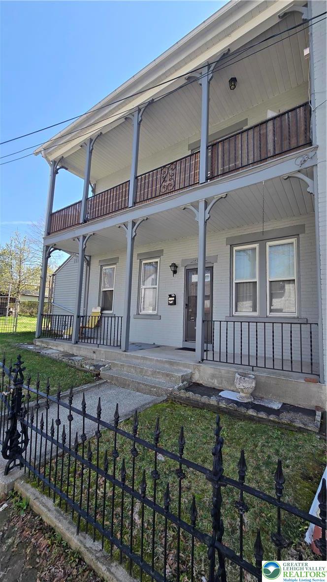 746 Center Street Bethlehem, PA 18018 - Photo 5 of 44