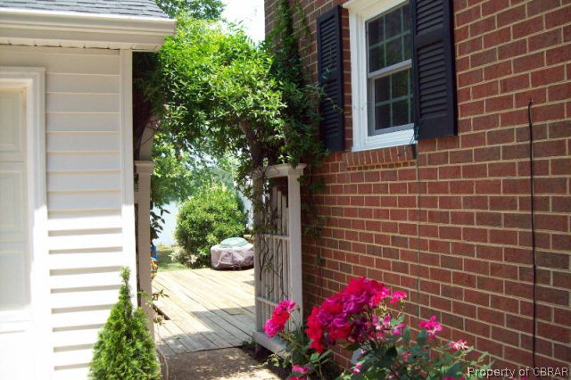 7905 Berkeley Drive Gloucester Point, VA 23062 - Photo 31 of 46