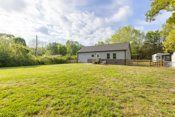 $1,900 | 9970 West Green Cemetery Road, Bon Aqua, TN 37025