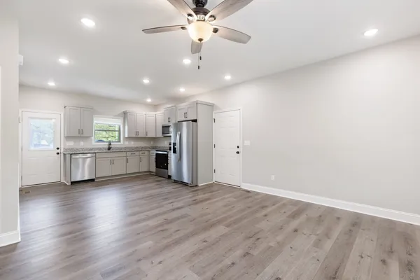 $1,900 | 9970 West Green Cemetery Road, Bon Aqua, TN 37025