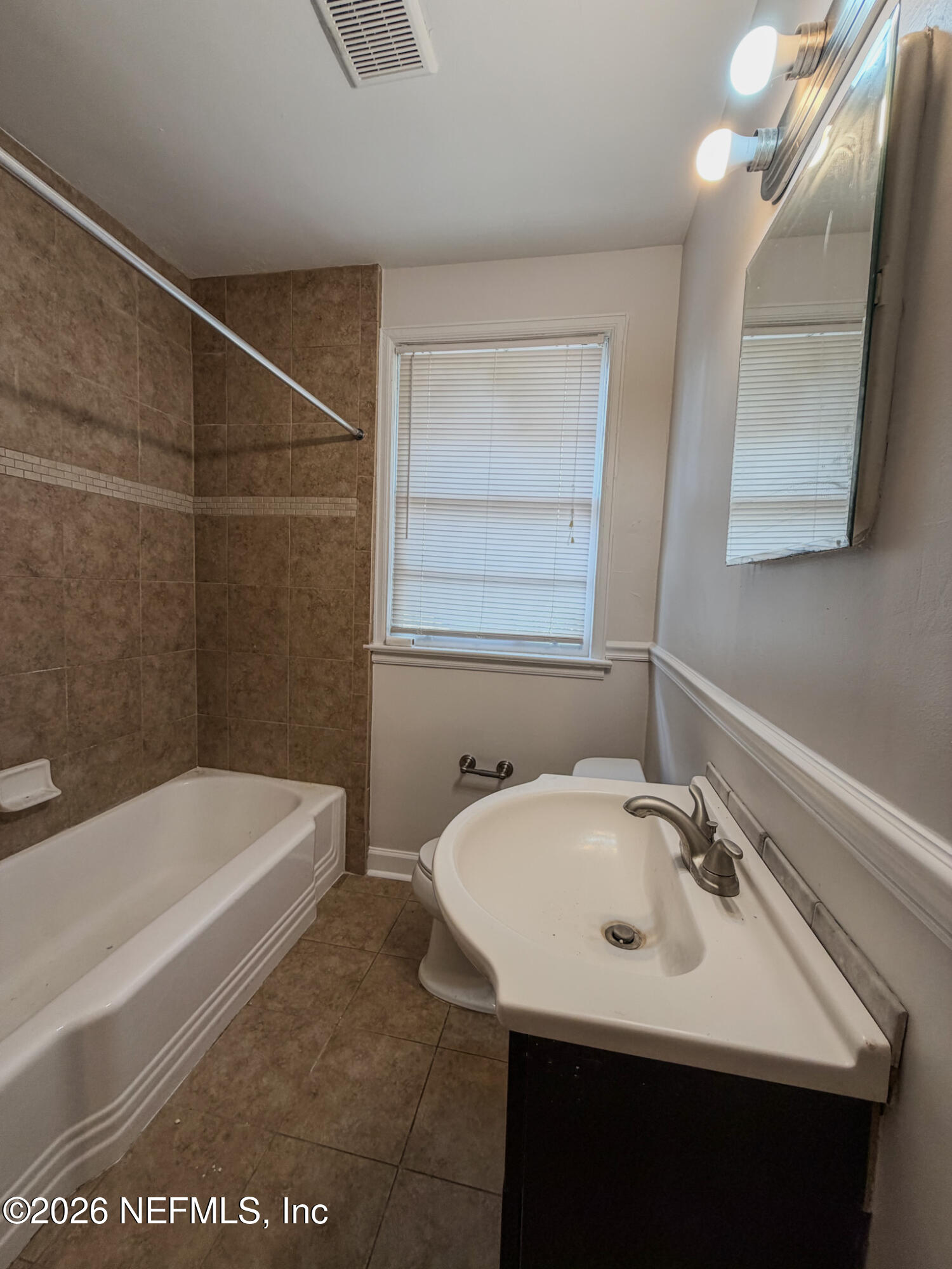 2575 Myra Street, Unit 3 Jacksonville, FL 32204 - Photo 11 of 12 IMG_7171