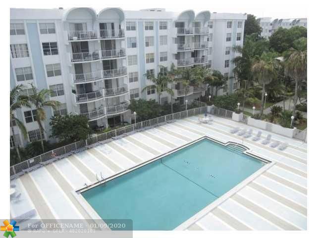 486 Northwest 165th Street, Unit B307 Miami, FL 33169 - Photo 5 of 10