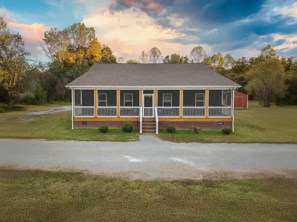$389,900 | 838 Old W Point Road, Smithville, TN 37166