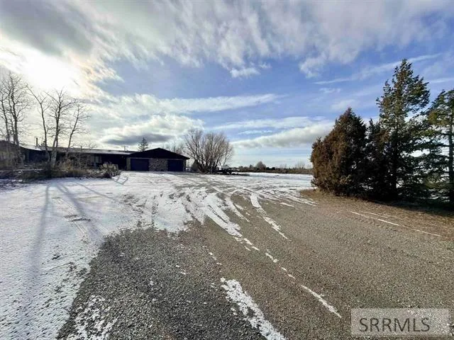 $250,000 | 5657 West 17th South, Idaho Falls, ID 83402