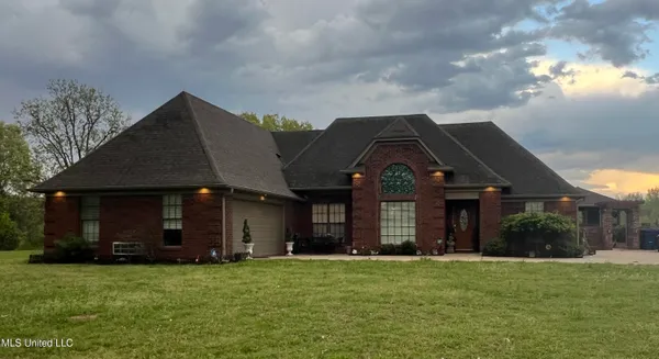 $1,399,000 | 3740 Highway 301, Hernando, MS 38632