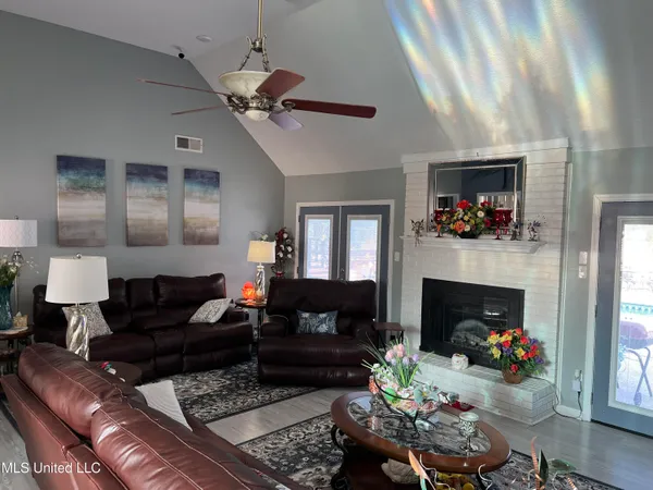 $1,399,000 | 3740 Highway 301, Hernando, MS 38632