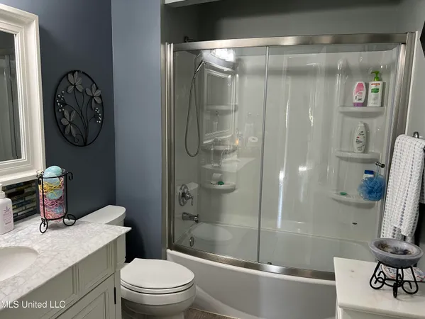 $1,399,000 | 3740 Highway 301, Hernando, MS 38632