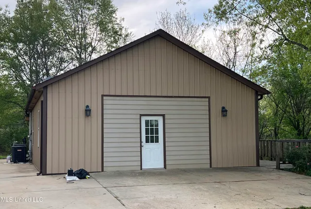 $1,199,000 | 3740 Highway 301, Hernando, MS 38632