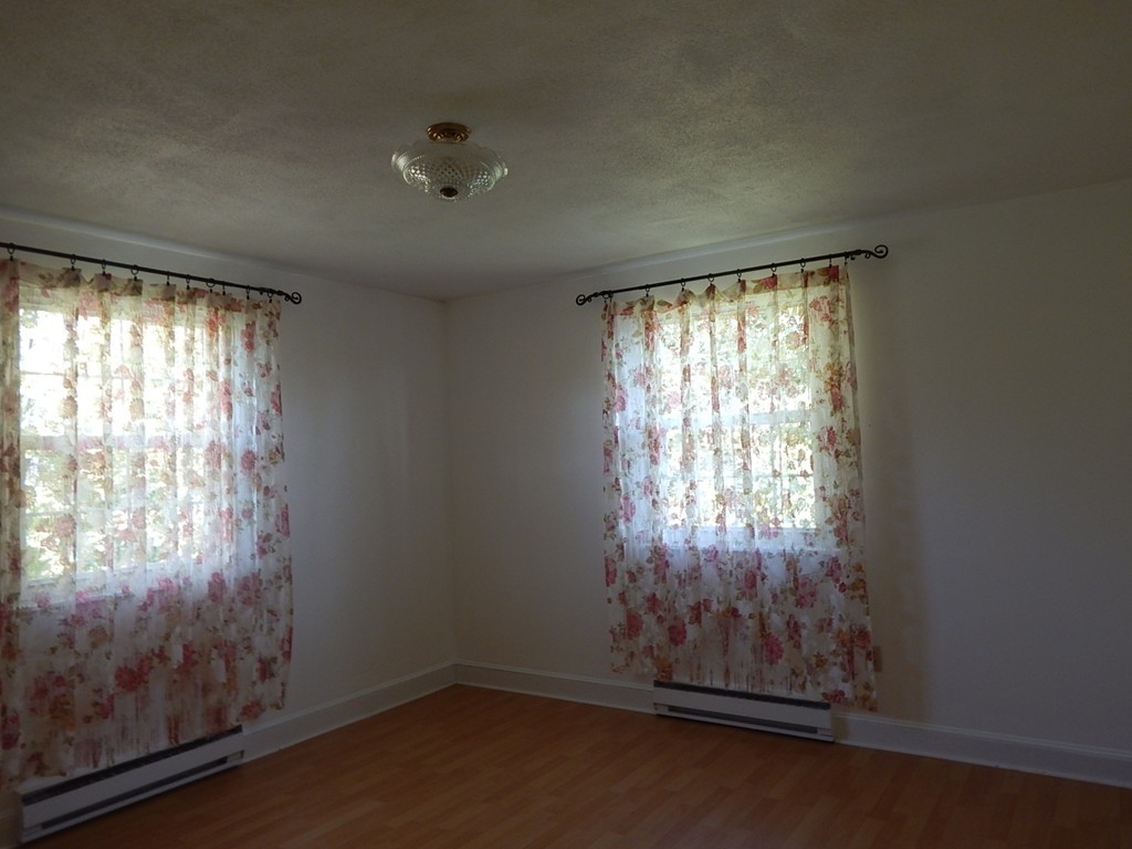 3 Walker Road, Unit 11 North Andover, MA 01845 - Photo 4 of 10 Gallery Image 4
