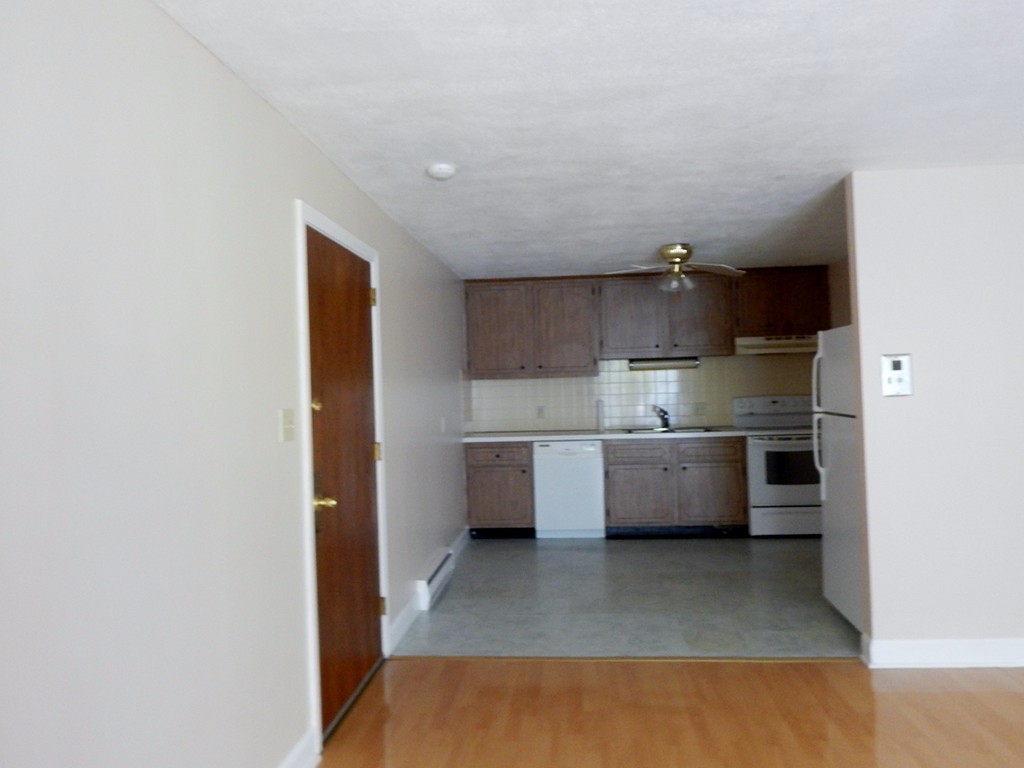 3 Walker Road, Unit 11 North Andover, MA 01845 - Photo 6 of 10 Gallery Image 6