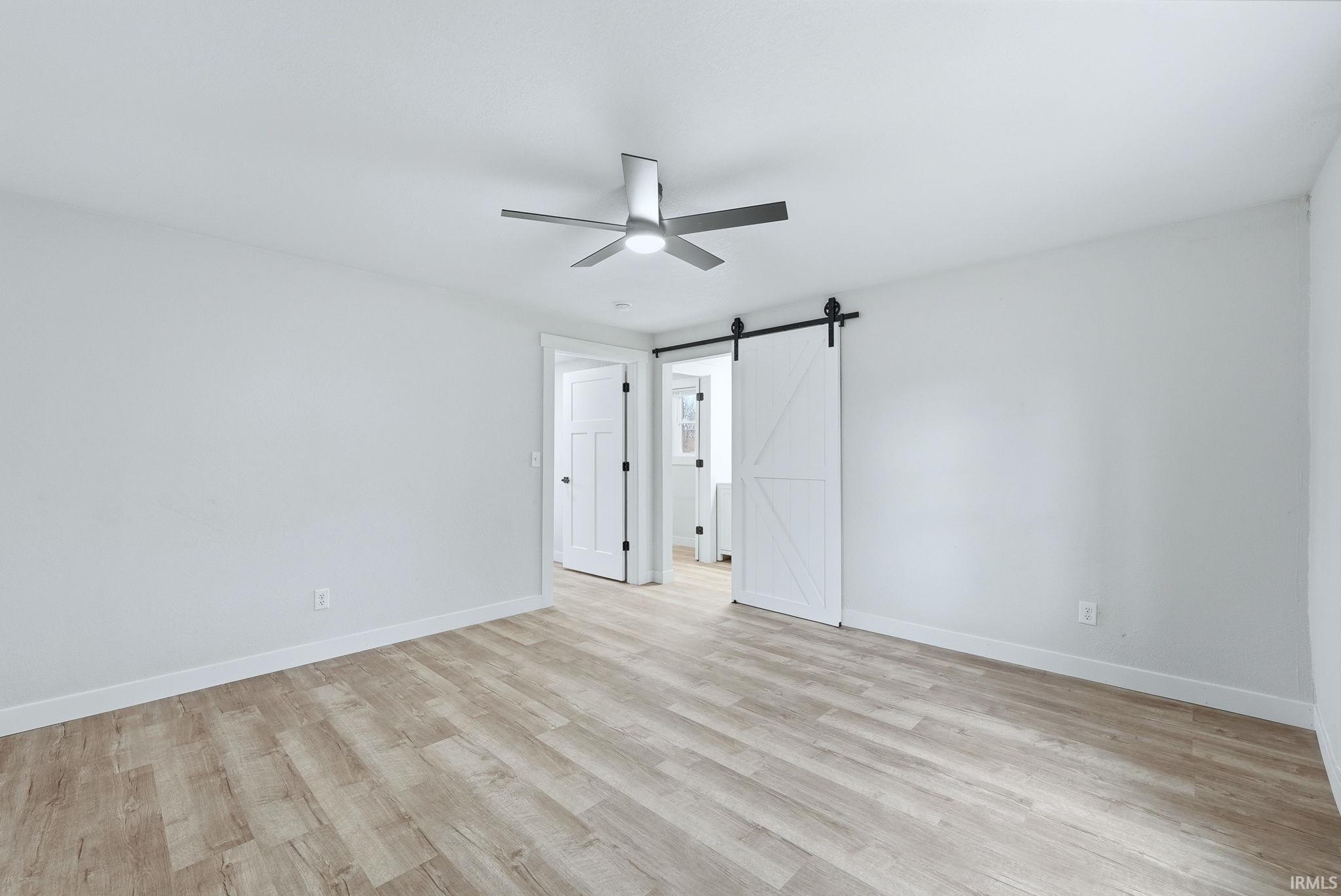 102 Martin Street Rome City, IN 46784 - Photo 2 of 31