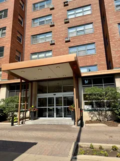 $2,100 | 2909 North Sheridan Road, Unit 1212, Chicago, IL 60657