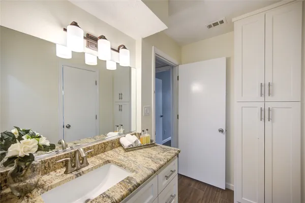$555,000 | 751 Langwood Drive, Houston, TX 77079