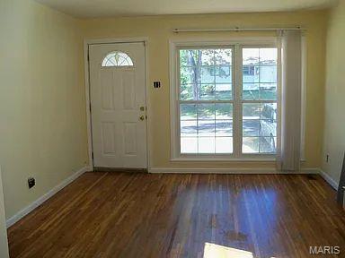 310 Midlothian Road St. Louis, MO 63137 - Photo 2 of 16