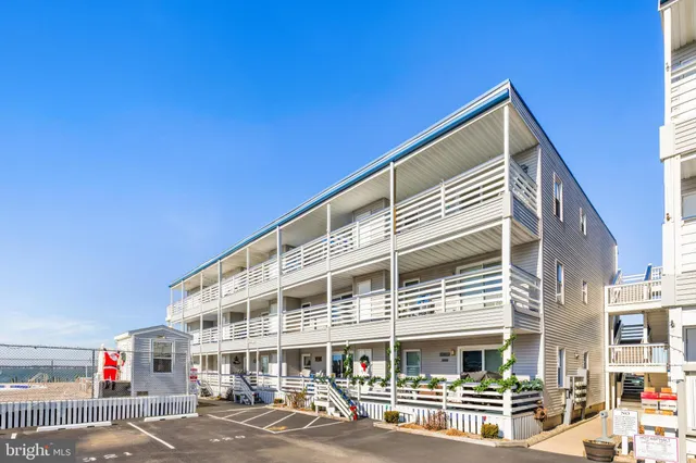 $410,000 | 3701 Coastal Highway, Unit E122, Ocean City, MD 21842