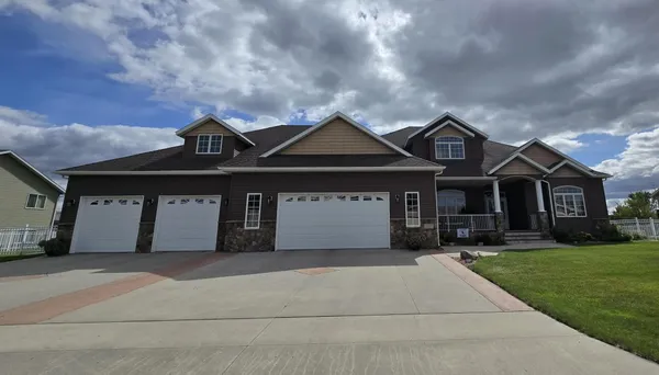 $797,500 | 1007 6th Avenue Northeast, Dilworth, MN 56529