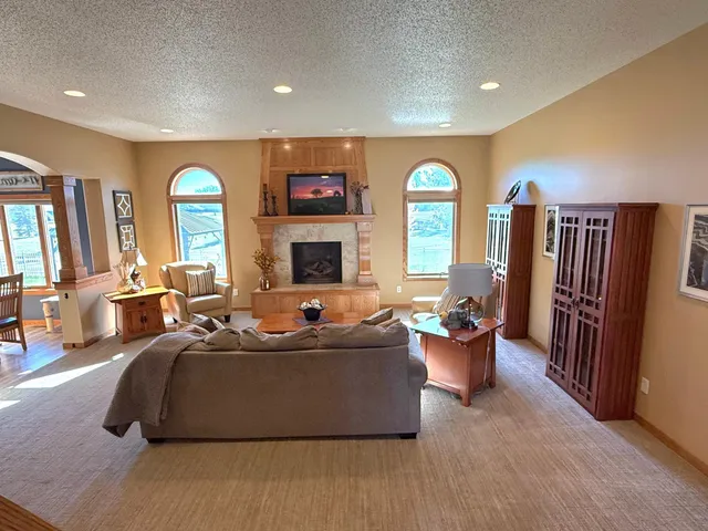 $800,000 | 1007 6th Avenue Northeast, Dilworth, MN 56529