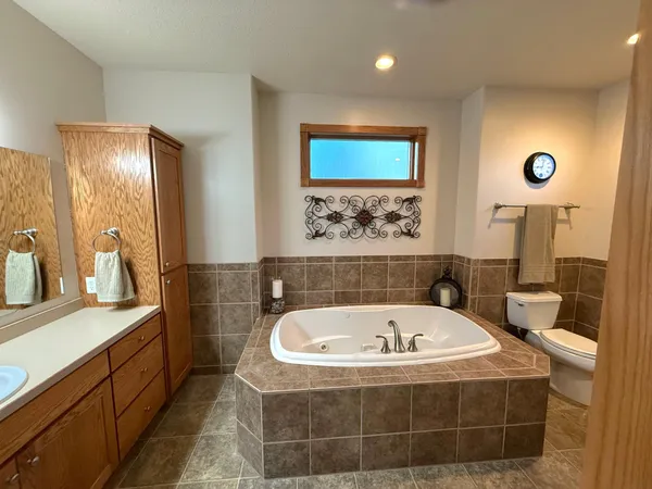 $797,500 | 1007 6th Avenue Northeast, Dilworth, MN 56529