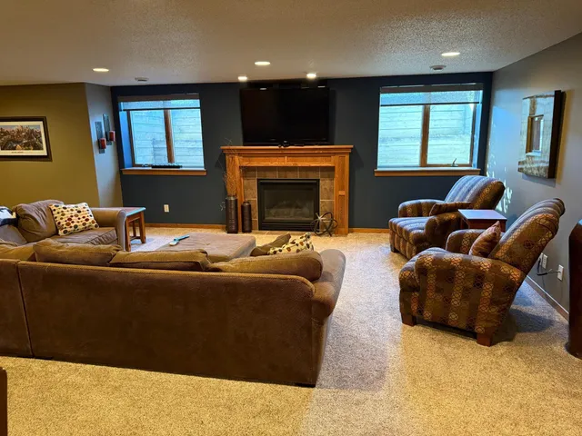 $800,000 | 1007 6th Avenue Northeast, Dilworth, MN 56529