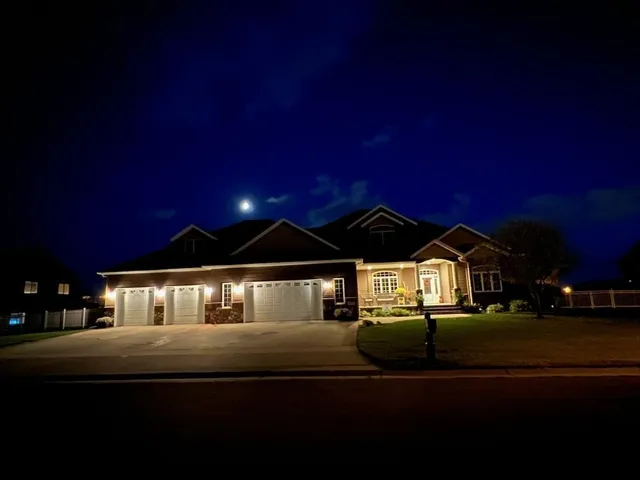 $800,000 | 1007 6th Avenue Northeast, Dilworth, MN 56529