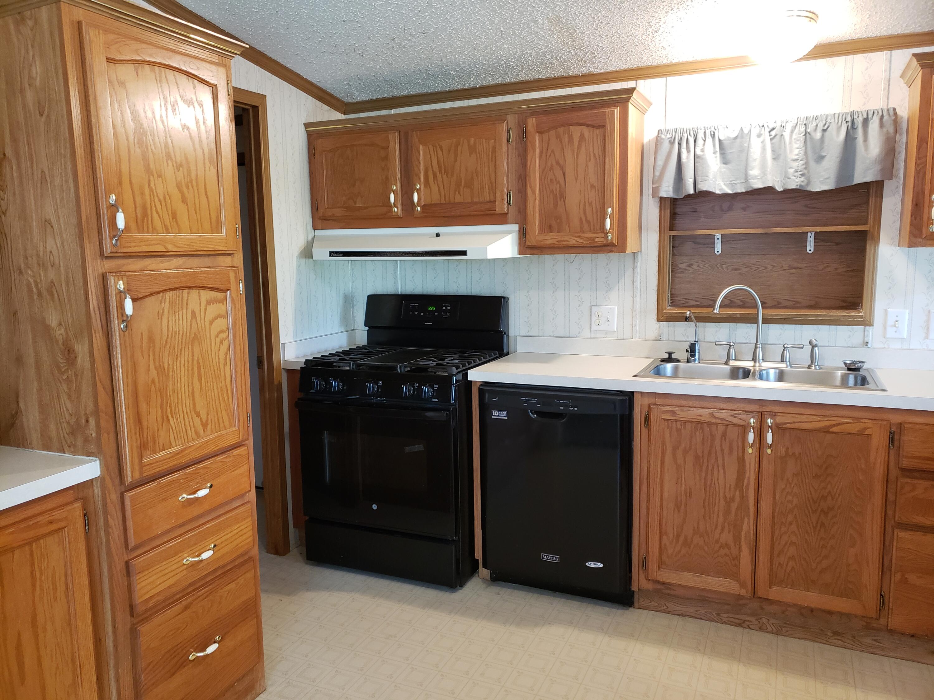 6212 Long Rapids Road Alpena, MI 49707 - Photo 6 of 30 Gallery Image 6