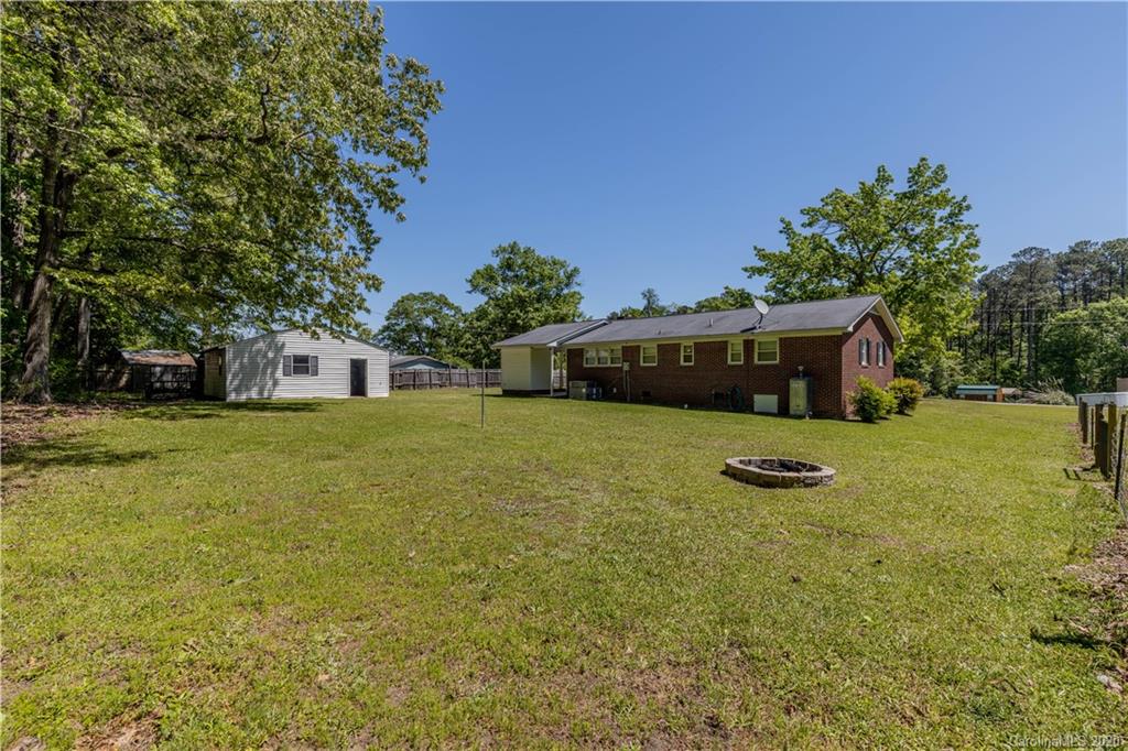175 Wildwood Road Great Falls, SC 29055 - Photo 3 of 25 Gallery Image 3