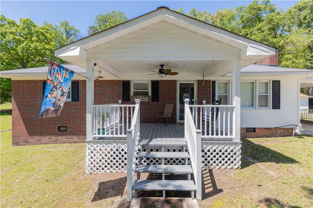 175 Wildwood Road Great Falls, SC 29055 - Photo 4 of 25 Gallery Image 4